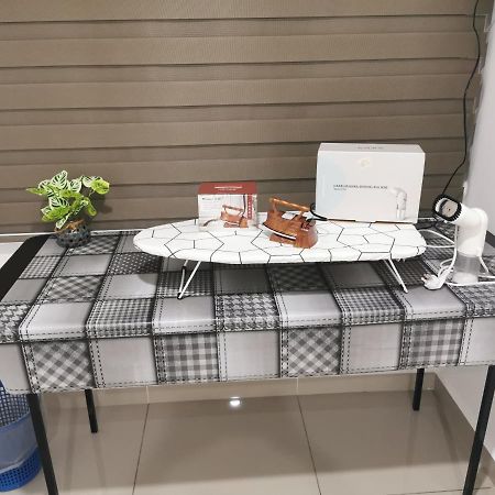 Coco Homestay 旅人の家@The Venus Sitiawan Perak Εξωτερικό φωτογραφία